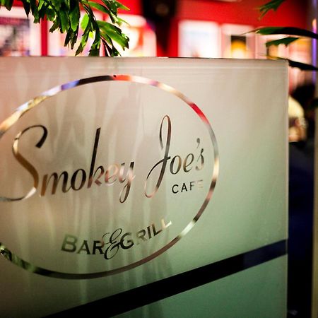 Ramada By Wyndham Hervey Bay Eksteriør bilde Smokey Joe's