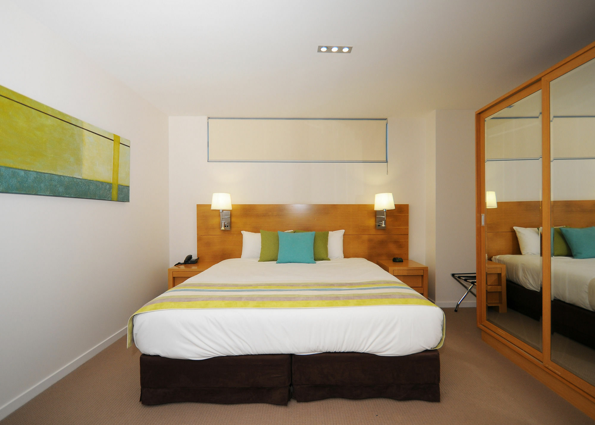 Ramada By Wyndham Hervey Bay Eksteriør bilde A bedroom at the hotel